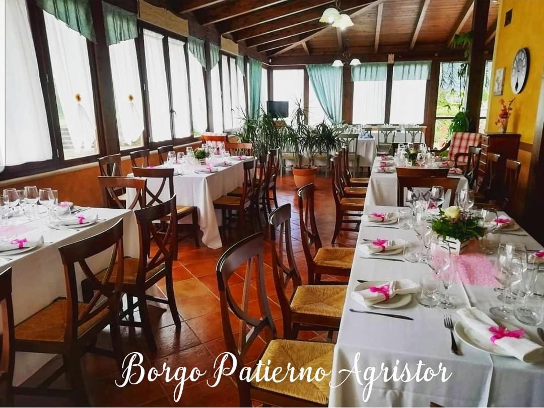 Borgo Patierno Pensionat Conca della Campania Exteriör bild